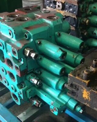 कोबेल्को उत्खनन यंत्र के स्पेयर पार्ट्स LQ30V00026F1 मेन कंट्रोल वाल्व OEM के लिए SK200-5 हाइड्रोलिक मेन कंट्रोल वाल्व असेंबली