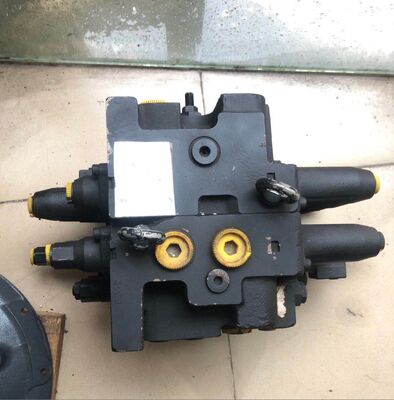 SK120 SK120-3 कोबेल्को खुदाई स्पेयर पार्ट्स KMX13YBB33001-00 YY30V00001F1 वितरक OEM के लिए हाइड्रोलिक नियंत्रण वाल्व परख